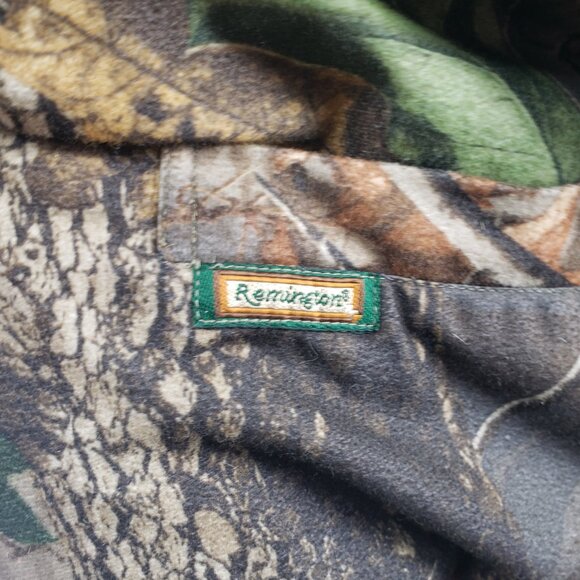 2 in 1 Camo Full Zip RealTree Remington Reversible Jacket Size L Zip Off Sleeves - Picture 6 of 11